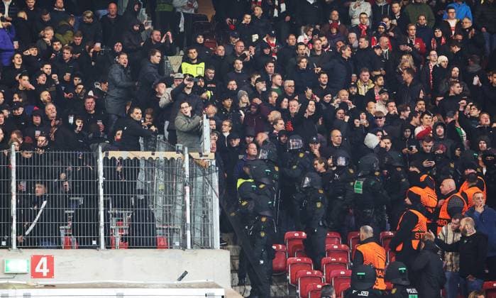 Stuttgart , Football UEFA Europa League VfB Stuttgart vs Feyenoord Rotterdam , Fans Rotterdam with police