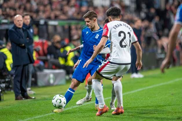 November 6, 2025, Madrid, Madrid, Spain: MICHAL GURGUL of Lech Poznan during the UEFA Conference League match between RAYO VALLECANO Vs. LECH POZNAN held on November 6 at the Estadio de Vallecas in Madrid, Spain. Madrid Spain - ZUMAc312 20251106_zsp_c312_014 Copyright: xOscarxManuelxSanchezx
