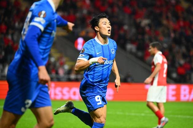 SC Braga v KRC Genk - UEFA Europa League BRAGA, PORTUGAL - NOVEMBER 06 : Oh Hyeon-Gyu forward of KRC Genk celebrating scoring a goal (1-3) during the UEFA Europa League 2025 26 League Phase MD4 match between SC Braga and KRC Genk on November 6, 2025 in Braga, Portugal, 06 11 2025 Braga Portugal  Copyright: xVincentxKalutx