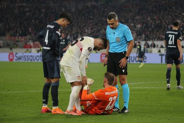 06 11 2025, xmohx, Football UEFA Europa League, VfB Stuttgart Feyernoord Rotterdam v l Tsuyoshi Watanabe Feyenoord Rotterdam Timon Wellenreuther Feyenoord Rotterdam Deniz Undav VfB Stuttgart DFL DFB REGULATIONS PROHIBIT ANY USE OF PHOTOGRAPHS as IMAGE SEQUENCES and or QUASI VIDEO Stuttgart