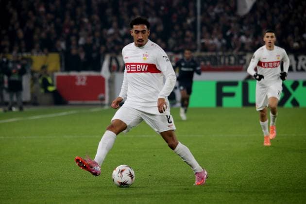 06 11 2025, xmohx, Football UEFA Europa League, VfB Stuttgart Feyernoord Rotterdam v l Tiago Tomas VfB Stuttgart DFL DFB REGULATIONS PROHIBIT ANY USE OF PHOTOGRAPHS as IMAGE SEQUENCES and or QUASI VIDEO Stuttgart