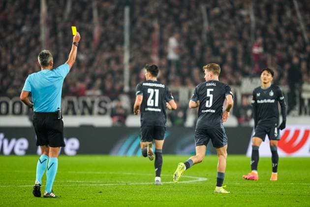 UEFA Europa League: VfB Stuttgart v Feyenoord Stuttgart - Referee HoraÈ›iu FeÈ™nic, Gijs Smal of Feyenoord during the fourth match of the UEFA Europa League 2025 2026. The match is set between VfB Stuttgart and Feyenoord at Neckarstadion, MHP Arena on 6 November 2025 in Stuttgart, Germany. Copyright: xYannickxVerhoevenx