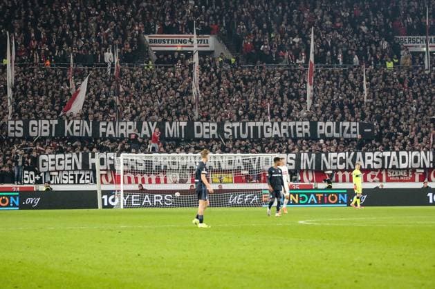 06 11 2025, xmohx, Football UEFA Europa League, VfB Stuttgart Feyernoord Rotterdam v l Fans, Atmosphere, Scarves, Flags, Visitors, Commando Cannstatt, Ultras VfB Stuttgart banner DFL DFB REGULATIONS PROHIBIT ANY USE OF PHOTOGRAPHS as IMAGE SEQUENCES and or QUASI VIDEO Stuttgart