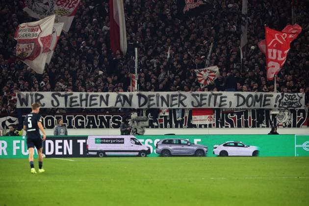 06 11 2025, xmohx, Football UEFA Europa League, VfB Stuttgart Feyernoord Rotterdam v l Fans, Atmosphere, Scarves, Flags, Visitors, Commando Cannstatt, Ultras VfB Stuttgart banner DFL DFB REGULATIONS PROHIBIT ANY USE OF PHOTOGRAPHS as IMAGE SEQUENCES and or QUASI VIDEO Stuttgart