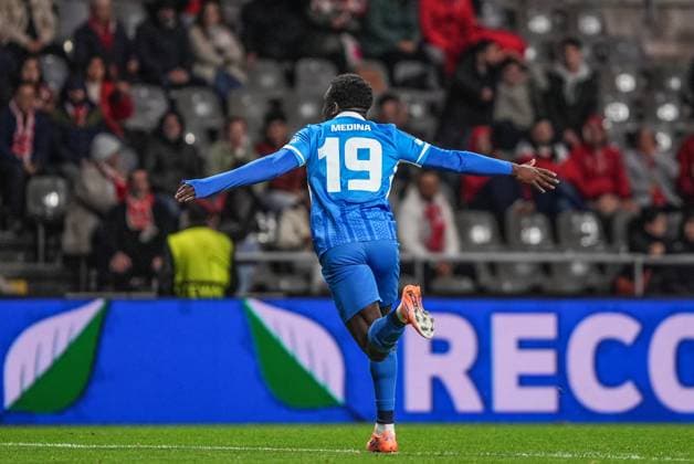 Genk s Yaimar Medina scores a goal during a soccer game between Portuguese soccer team SC Braga and Belgian club KRC Genk, on Thursday 06 November 2025, in Braga, fourth game (out of 8) in the league phase of the UEFA Europa League competition. JOMAxGISBERT  x139699244x