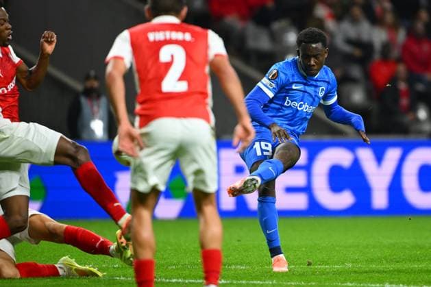 SC Braga v KRC Genk - UEFA Europa League BRAGA, PORTUGAL - NOVEMBER 06 : Medina Ortiz Yaimar defender of KRC Genk scoring a goal during the UEFA Europa League 2025 26 League Phase MD4 match between SC Braga and KRC Genk on November 6, 2025 in Braga, Portugal, 06 11 2025 Braga Portugal  Copyright: xVincentxKalutx