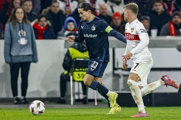 STUTTGART , 06-11-2025 , MHP Arena , season 2025 2026 , UEFA Europa League League phase match between Vfb Stuttgart and Feyenoord , Picture shows Feyenoord player Anis Hadj Moussa and Stuttgart player Maximilian Mittelstadt Stuttgart - Feyenoord  x31893775x Copyright:
