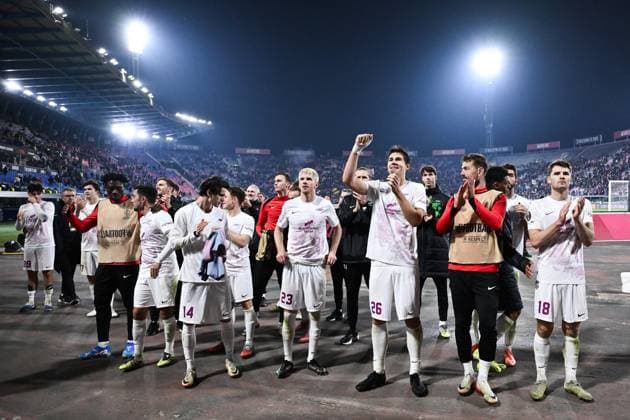 251106 Players of Brann after the Europa League football match between Bologna and Brann on November 6, 2025 in Bologna Photo Image Photo BILDBYRAN kod XY XY0083 fotboll football soccer fotball uefa europa league europa league bologna brann bbeng  Copyright: ImagexPhoto BB251106ZN033