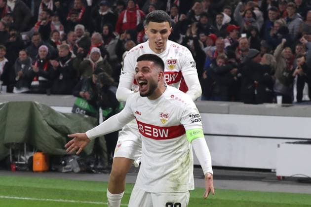 06 11 25 VfB Stuttgart Feyenoord Rotterdam Germany, Stuttgart, 06 11 2025, Football, UEFA Europa League, Season 2025 2026, VfB Stuttgart Feyenoord Rotterdam cheers Deniz Undav, bottom and Bilal El Khannouss, top, both VfB after the 2 0