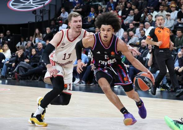 BASKET BALL : Paris Basket Vs Bayern - Euroligue - 06 11 2025 Nadir Hifi (Paris) Vs Andreas Obst (Bayern) ParisFrance  Copyright: xMichaelxBaucherx