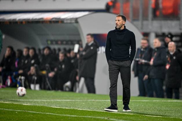 Viktoria Plzen vs Fenerbahce SK - UEFA Europa League PILSEN, CZECH REPUBLIC - NOVEMBER 6: Head coach of Fenerbahce Domenico Tedesco during the UEFA Europa League match between FC Viktoria Plzen and Fenerbahce SK at Doosan Arena in Pilsen, Czech Republic on November 6, 2025. Lukas Kabon Anadolu Pilsen Czech Republic. Editorial use only. Please get in touch for any other usage.  Copyright: x2025xAnadoluxLukasxKabonx