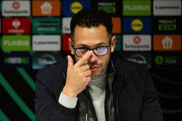 251106 Head coach Liam Rosenior during the press conference after the UEFA Conference League football match between Häcken and Strasbourg on November 6, 2025 in Gothenburg Photo Mathias Bergeld BILDBYRAN kod MB MB1234 fotboll football soccer fotball uefa conference league conference league häcken strasbourg bbeng  Copyright: MATHIASxBERGELD BB251106MB106