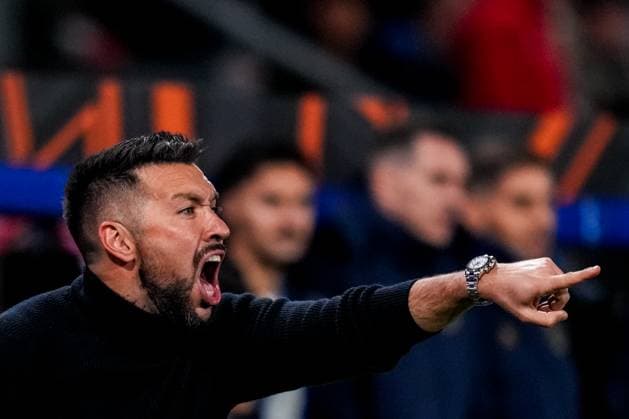 UTRECHT, NETHERLANDS - NOVEMBER 6: FC Porto head coach Francesco Farioli gestures during the UEFA Europa League 2025 26 League Phase MD4 match between FC Utrecht and FC Porto at Stadion Galgenwaard on November 6, 2025 in Utrecht, Netherlands. (Photo by Rene Nijhuis) SPO  Copyright: xRenexNijhuis