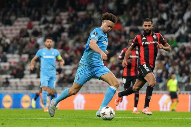 Derry Scherhant SC Freiburg, 07 on the ball , France, Football, UEFA Europa League, Matchday 4, League phase, 2025 2026, OGC Nice vs SC Freiburg, 06 11 2025, Allianz Riviera, Nice, France Nice Allianz Riviera Provence Alpes Côte d Azur, CÃ France Copyright: xArnexAmbergx