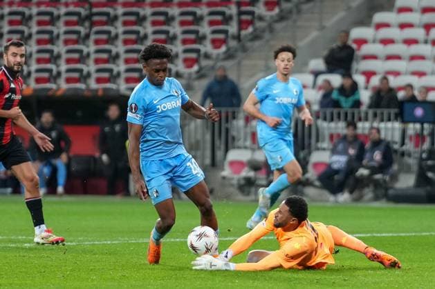 Junior Adamu SC Freiburg, 20 on the ball , France, Football, UEFA Europa League, Matchday 4, League phase, 2025 2026, OGC Nice vs SC Freiburg, 06 11 2025, Allianz Riviera, Nice, France Nice Allianz Riviera Provence Alpes Côte d Azur, CÃ France Copyright: xArnexAmbergx