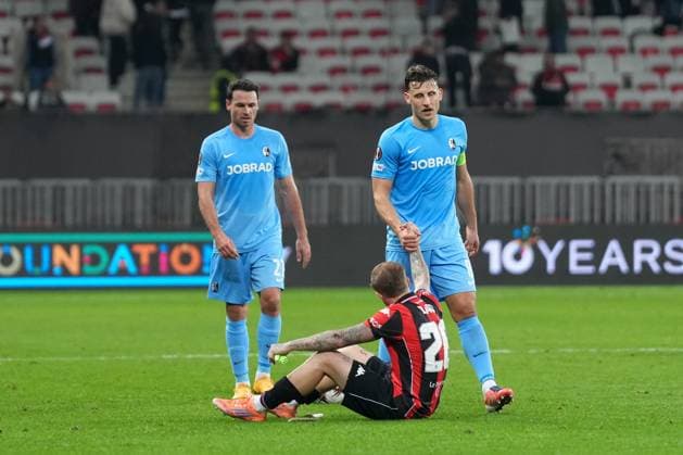 Nicolas Höfler Nicolas Hoefler SC Freiburg, 27 , Melvin Bard OGC Nice, 26 and Maximilian Eggestein SC Freiburg, 08 , France, Football, UEFA Europa League, Matchday 4, League Phase, 2025 2026, OGC Nice vs SC Freiburg, 06 11 2025, Allianz Riviera, Nice, France Nice Allianz Riviera Provence Alpes Côte d Azur, Cô France Copyright: xArnexAmbergx