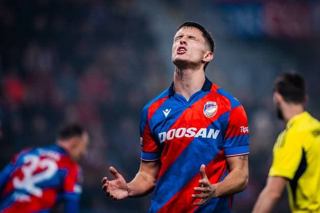 VIKTORIA PLZEN - FENERBAHCE Jan Paluska of Viktoria during the UEFA Europa League, league phase football match between FC Viktoria Plzen and Fenerbahce SK. Stadion mesta Plzne - Doosan Arena, Plzen, Czechia, November 06, 2025. Photo by Branislav Racko Copyright: xx 080A0147