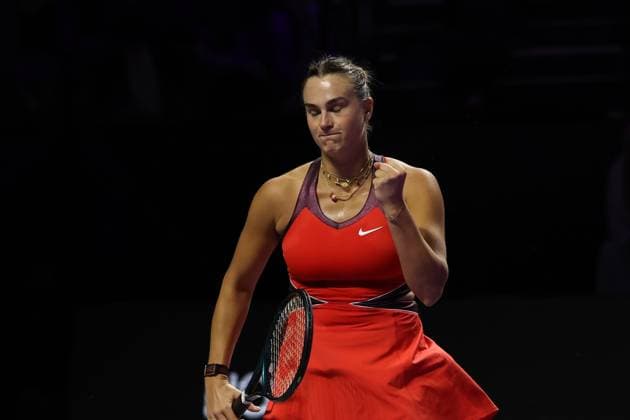 (251107) -- RIYADH, Nov. 7, 2025 -- Aryna Sabalenka of Belarus celebrates scoring during the round robin match against Coco Gauff of the United States at WTA, Tennis Damen Finals tennis tournament in Riyadh, Saudi Arabia, Nov. 6, 2025. ) (SP)SAUDI ARABIA-RIYADH-TENNIS-WTA FINALS LuoxChen 