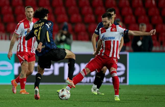 (251107) -- BELGRADE, Nov. 7, 2025 -- Crvena Zvezda s Mirko Ivanic (front R) vies with LOSC Lille s Ayyoub Bouaddi (front L) during the UEFA Europa League football match between Crvena Zvezda and LOSC Lille in Belgrade, Serbia, on Nov. 6, 2025. (Photo by Xinhua) (SP)SERBIA-BELGRADE-FOOTBALL-UEFA EUROPA LEAGUE-CRVENA ZVEZDA VS LOSC LILLE PredragxMilosavljevic 