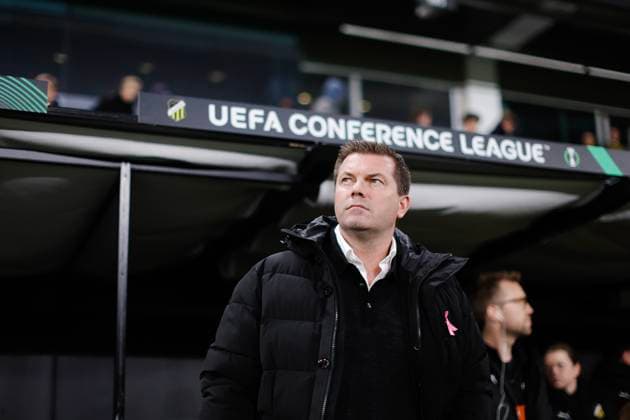 GÖTEBORG, SWEDEN 20251106 Häckens coach Jens Gustafsson during Thursdays Conference League third round football match between BK Häcken and RC Strasbourg Alsace at Gamla Ullevi GÖTEBORG SWEDEN x9200x  Copyright: xAdamxIhse TTx CONFERENCE LEAGUE HÄCKEN - RC STRASBOURG