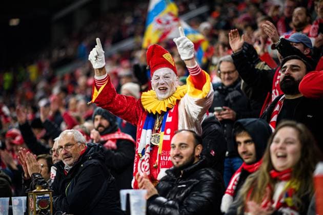 MAINZ, GERMANY - 6 NOVEMBER, 2025: - The football match of UEFA Conference League 1. FSV Mainz 05 vs ACF Fiorentina at Mewa Arena.  Copyright: xVITALIIxKLIUIEVx