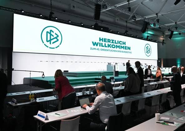 07 11 2025, xsltx, Football DFB Media Dates, DFB Bundestag v l The futsal hall of the DFB Campus as a meeting room DFL DFB REGULATIONS PROHIBIT ANY USE OF PHOTOGRAPHS as IMAGE SEQUENCES and or QUASI VIDEO