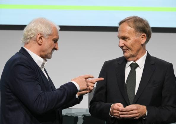 07 11 2025, xsltx, Football DFB Media Dates, DFB Bundestag v l Rudi Völler Director of the Mens A National Team , Hans Joachim Watzke DFL Vice President DFL DFB REGULATIONS PROHIBIT ANY USE OF PHOTOGRAPHS as IMAGE SEQUENCES and or QUASI VIDEO