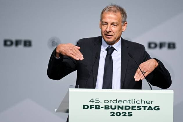 GER, Jürgen Klinsmann speaks at the 45th Ordinary DFB Bundestag at the DFB Campus in Frankfurt am Main, 7 11 2025 45th Ordinary DFB Bundestag in Frankfurt am Main Frankfurt am Main Copyright: xEibner-Pressefoto FlorianxWiegandx EP_FWD