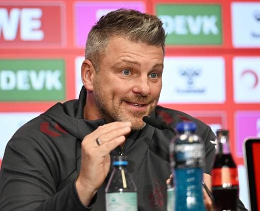 07 11 2025, xophax, Soccer 1 Bundesliga Season 2025 2026 1 FC Köln Press conference before the derby against Bour Mönchengladbach Coach Lukas Kwasniok Leverkusen