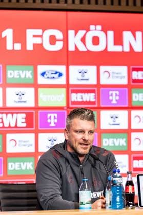 1 FC Köln Press Conference 07 11 2025 Lukas Kwasniok Coach 1 FC Köln Press Conference 1 FC Köln RheinEnergiestadion, 07 11 2025 Copyright: xBEAUTIFULxSPORTS Wunderlx