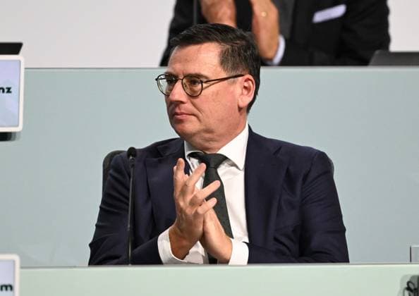 07 11 2025, xsltx, Football DFB Media Dates, DFB Bundestag v l Oliver Leki DFB Vice President, Deputy Chairman of the Supervisory Board of DFL Deutsche Fußball Liga GmbH DFL DFB REGULATIONS PROHIBIT ANY USE OF PHOTOGRAPHS as IMAGE SEQUENCES and or QUASI VIDEO