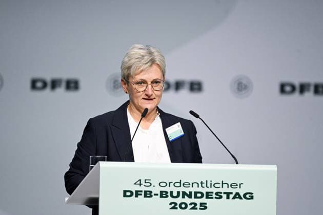GER, Silke Raml speaks at the 45th Ordinary DFB Bundestag at the DFB Campus in Frankfurt am Main, 7 11 2025 45th Ordinary DFB Bundestag in Frankfurt am Main Frankfurt am Main Copyright: xEibner-Pressefoto FlorianxWiegandx EP_FWD