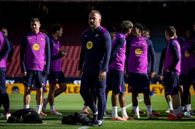 Head Coach Hansi Flick FC Barcelona in action during FC Barcelona™s first training at Spotify Camp Nou following its renovation At Spotify Camp Nou in Barcelona, , Spain, on November 07 2025 Photo by Felipe Mondino Copyright: x@FELIPExMONDINOx