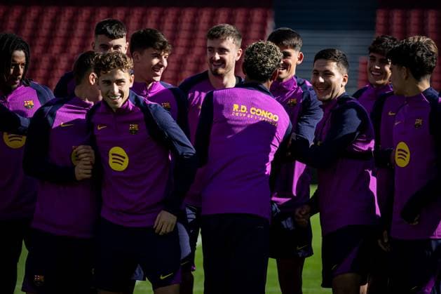 Fermin Lopez FC Barcelona smiles during FC Barcelona™s first training at Spotify Camp Nou following its renovation At Spotify Camp Nou in Barcelona, , Spain, on November 07 2025 Photo by Felipe Mondino Copyright: x@FELIPExMONDINOx