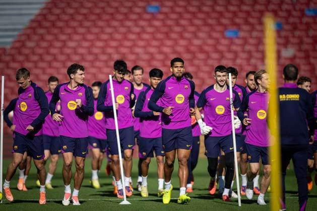 Player of FC Barcelona during FC Barcelona™s first training at Spotify Camp Nou following its renovation At Spotify Camp Nou in Barcelona, , Spain, on November 07 2025 Photo by Felipe Mondino Copyright: x@FELIPExMONDINOx