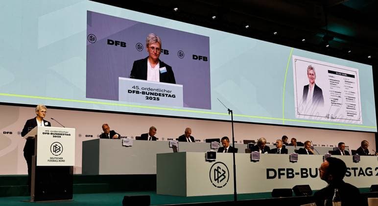 Silke Raml, Vice-President of the Bavarian Football Association BFV , speaks at the German Football Association DFB Bundestag on November 7, 2025 at the DFB Campus in Frankfurt am Main