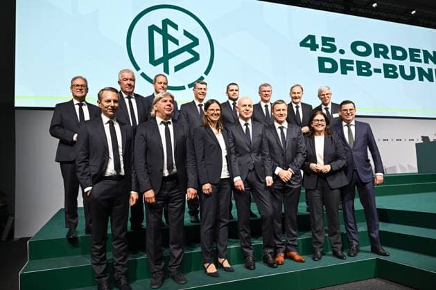 07 11 2025, xsltx, Football DFB Media Dates, DFB Bundestag v l The newly elected Presidium of the DFB DFL DFB REGULATIONS PROHIBIT ANY USE OF PHOTOGRAPHS as IMAGE SEQUENCES and or QUASI VIDEO
