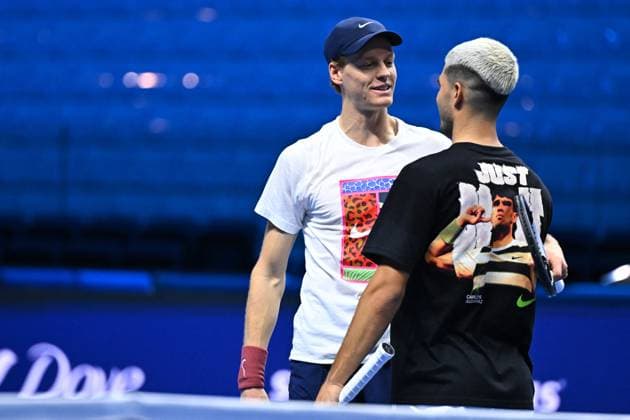 2025 Nitto ATP, Tennis Herren Finals - Practice Day - Turin Carlos Alcaraz (ESP) with Jannik Sinner (ITA) during practice at the 2025 Nitto ATP Finals in Turin, Italy on November 7, 2025. Photo by Corinne Dubreuil ABACAPRESS.COM Turin Italy  Copyright: xDubreuilxCorinne ABACAx