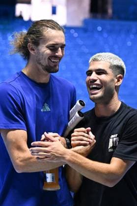 2025 Nitto ATP, Tennis Herren Finals - Practice Day - Turin Carlos Alcaraz (ESP) with Alexander Zverev (GER) during practice at the 2025 Nitto ATP Finals in Turin, Italy on November 7, 2025. Photo by Corinne Dubreuil ABACAPRESS.COM Turin Italy  Copyright: xDubreuilxCorinne ABACAx