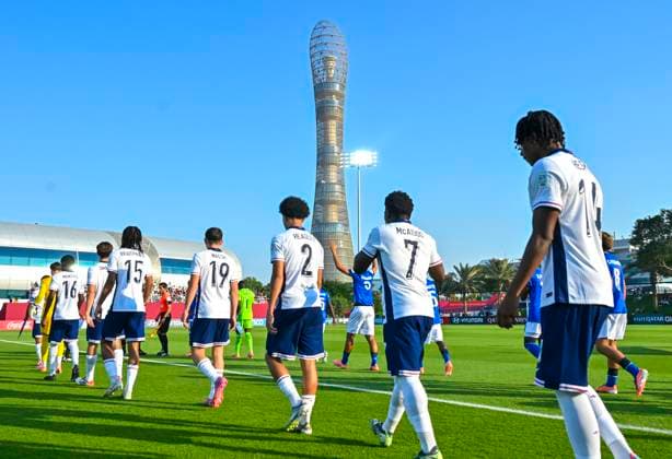 England v Haiti : Group E - FIFA U-17 World Cup Qatar 2025 England and Haiti players walk into the pitch prior to the FIFA U-17 World Cup Qatar 2025 Group E match between England and Haiti in Doha, Qatar, on November 7, 2025. DOHA Qatar Copyright: xNOUSHADx