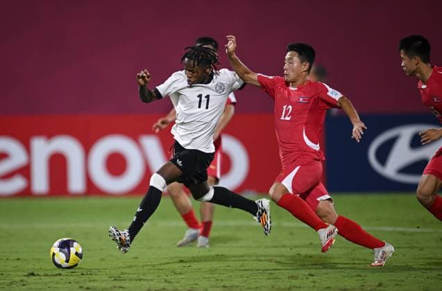 Football, Junior U 17 World Cup 2025 in Doha Qatar Preliminary Round 07 11 2025 Group G Germany Korea DPR Wisdom Mike left, Germany scores the goal here to make it 1 0 against Ryong U Pak right, Korea DPR