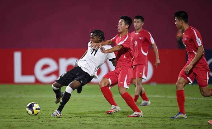 Football, Junior U 17 World Cup 2025 in Doha Qatar Preliminary Round 07 11 2025 Group G Germany Korea DPR Wisdom Mike li, Germany scores the goal here to make it 1 0 against Ryong U Pak center, Korea DPR