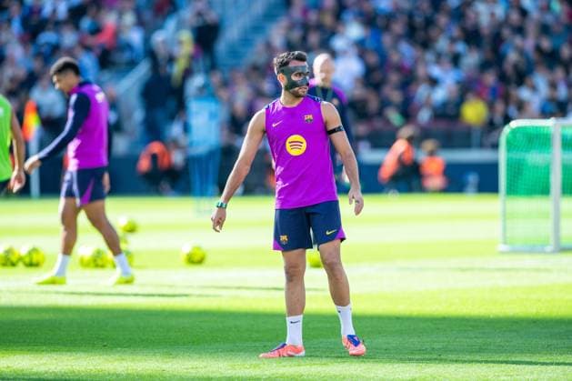 Open training session at the Nou Spotify Camp Nou Barcelona November 7, 2025 Nou Spotify Camp Nou November 7 ,2025 Eric Garcia (24) of FC Barcelona, Barca during the open training session at the Nou Spotify Camp Nou Barcelona ESP Copyright: xS.xRosx