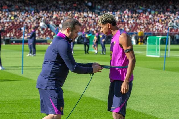 Open training session at the Nou Spotify Camp Nou Barcelona November 7, 2025 Nou Spotify Camp Nou November 7 ,2025 Lamine Yamal (10) of FC Barcelona, Barca during the open training session at the Nou Spotify Camp Nou Barcelona ESP Copyright: xS.xRosx