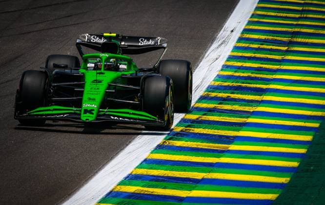 Primeiro dia de treinos para GP Brasil F1 SaO PAULO, SP - 07.11.2025: PRIMEIRO DIA DE TREINOS PARA GP BRASIL F1 - First day of practice this Friday (07) for the Formula 1 Brazilian Grand Prix in Sao Paulo, which will take place this weekend at the JosÃ Carlos Pace racetrack in Interlagos, south of the capital of Sao Paulo. In the photo, the driver of the Stake F1 Team Kick Sauber, Gabriel Bortoleto (5), in action during the free practice of the Formula 1 Sao Paulo GP, in Interlagos. (Photo: Aloisio Mauricio Fotoarena) x2837245x  AloisioxMauricio