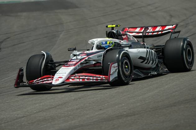 November 7, 2025, Sao Paulo, Sao Paulo, Brazil: OLIVER BEARMAN of Haas, drives during the free practice section of the 2025 Formula One Grand Prix of Sao Paulo at Interlagos circuit, on November 7. The grand prix will be celebrated next Sunday, November 9. Sao Paulo Brazil - ZUMAl146 20251107_aaf_l146_004 Copyright: xPauloxLopesx