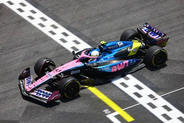 07.11.2025, Autodromo Jose Carlos Pace, Interlagos, Formula 1 MSC Cruises Grande Premio de Sao Paulo 2025 , im Bild Franco Colapinto (ARG), BWT Alpine F1 Team (Photo by Hasan Bratic DeFodi Images) 07 11 2025, Autodromo Jose Carlos Pace, Interlagos, Formula 1 MSC Cruises Grande Premio de Sao Paulo 2025 , in the picture Franco Colapinto ARG , BWT Alpine F1 Team Photo by Hasan Bratic DeFodi Images