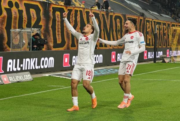 07 11 2025 Soccer Season 2025 2026 2 Soccer Bundesliga 12 Matchday SG Dynamo Dresden SGD 1 FC Nürnberg FCN Club Sportfoto Zink DaMa xdaxmax DFL regulations prohibit any use of photographs as image sequences and or quasi video only for editorial use Jubel Freude Torjubel nach Tor zum 0 1 Rafael Lubach 18, 1 FC Nürnberg FCN Berkay Yilmaz 21, 1 FC Nürnberg FCN jubelt freut sich Torschütze Rafael Lubach 18, 1 FC Nürnberg FCN