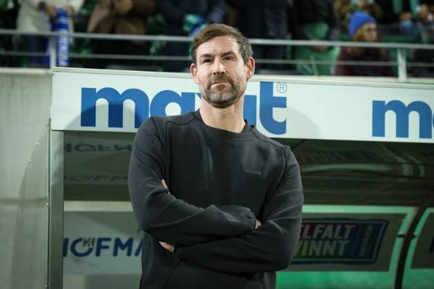 Head coach Thomas Kleine Spvgg Greuther Fuerth , SpVgg Greuther Fuerth vs SC Preussen Muenster, Football, Men, DFL, 2 Bundesliga, Season 2025 2026, Sportpark Ronhof Thomas Sommer, 12 Matchday, 07 11 2025 Fuerth Bavaria Germany Copyright: xkolbert-press MartinxAgüerax