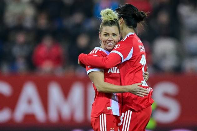 from left Linda DALLMANN FC Bayern Muenchen, FCB, 10 and Momoko TANAKINAWA FC Bayern Muenchen, FCB, 18 celebrating the goal, celebrating the goal, goal, celebration, celebrating the goal to 1 0 by Linda DALLMANN FC Bayern Muenchen, FCB, 10 , optimistic, Action, Action, 07 11 2025, Munich Germany , Soccer, Google Pixel Women Bundesliga, FC Bayern München 1 FC Union Berlin, DFB DFL REGULATIONS PROHIBIT ANY USE OF PHOTOGRAPHS AS IMAGE SEQUENCES AND OR QUASI VIDEO xslx